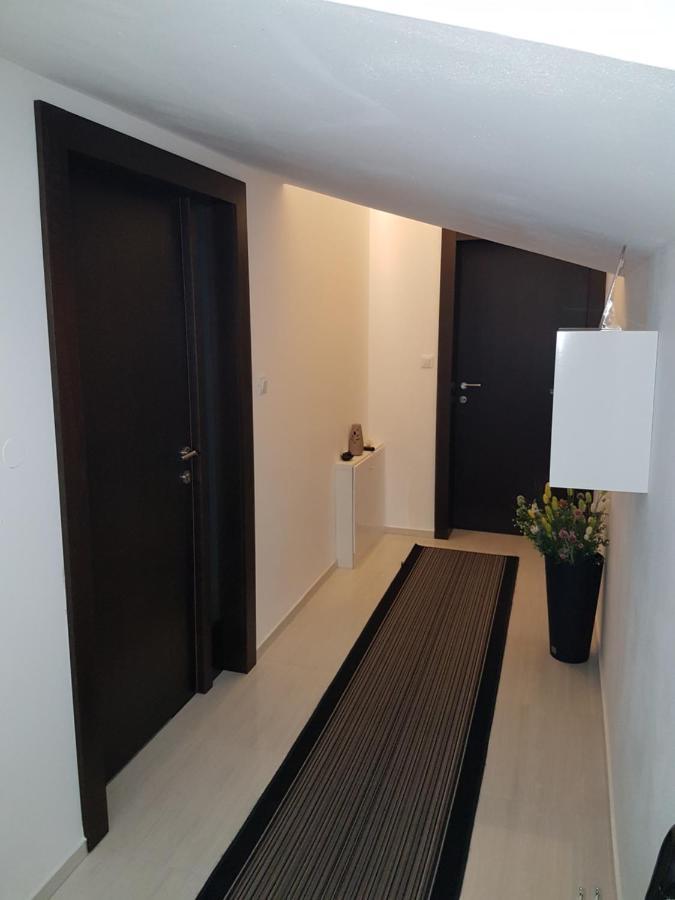 Gabi Rooms & Studio Apartment Лозовац Екстериор снимка