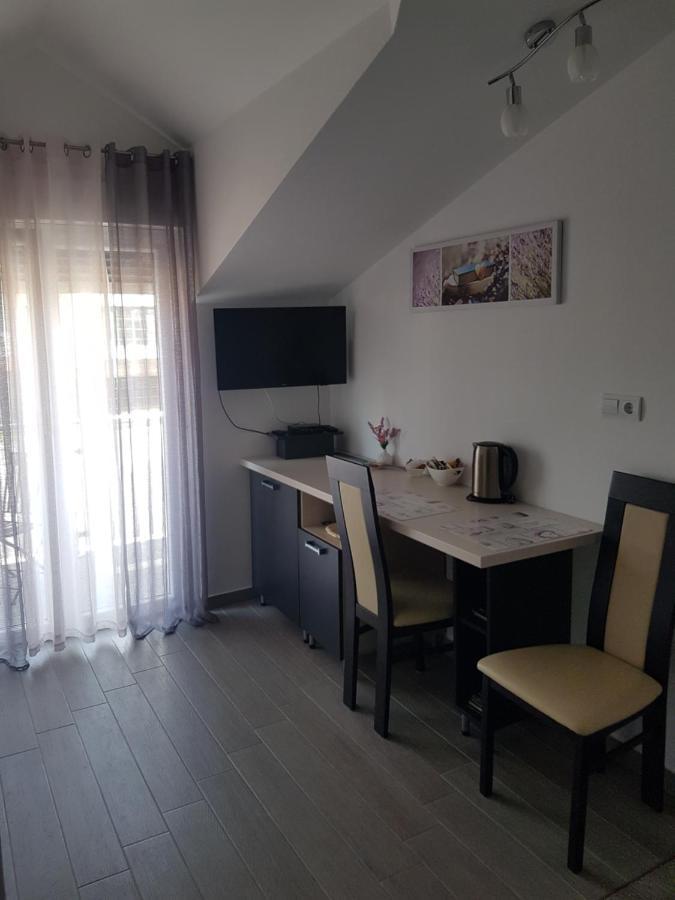 Gabi Rooms & Studio Apartment Лозовац Екстериор снимка