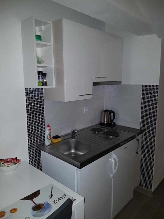 Gabi Rooms & Studio Apartment Лозовац Екстериор снимка