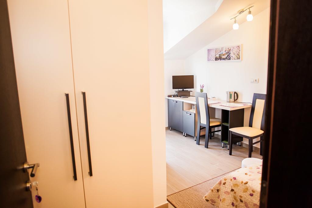 Gabi Rooms & Studio Apartment Лозовац Стая снимка