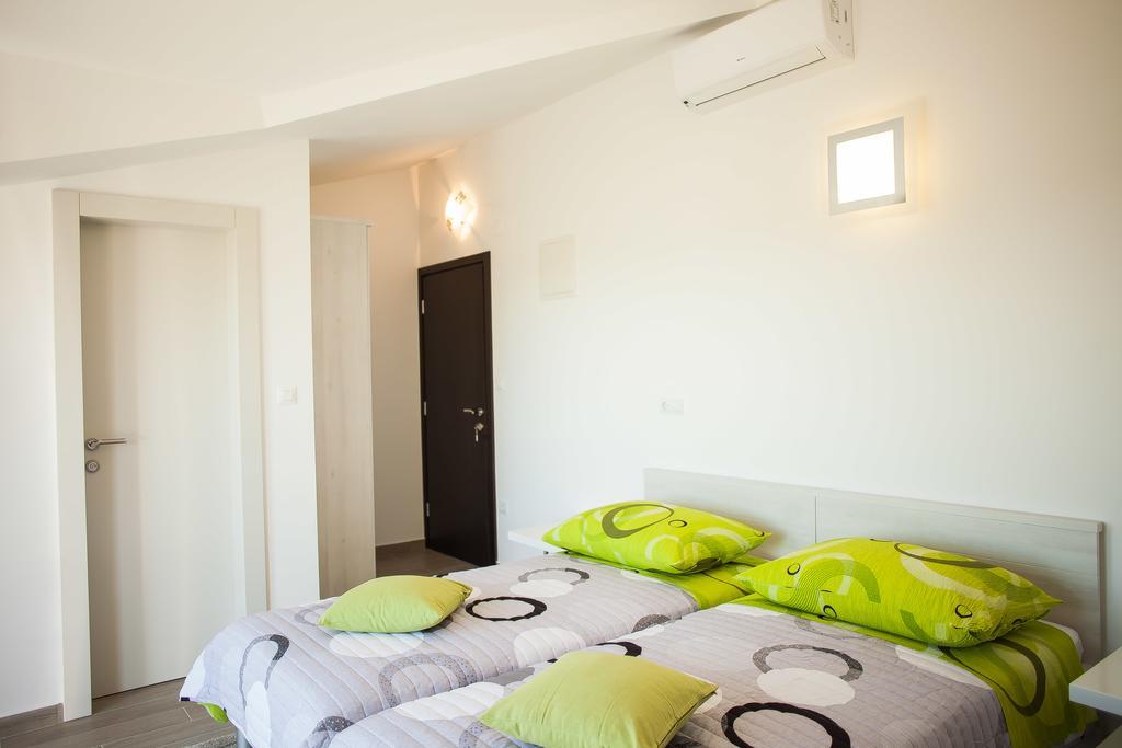 Gabi Rooms & Studio Apartment Лозовац Стая снимка